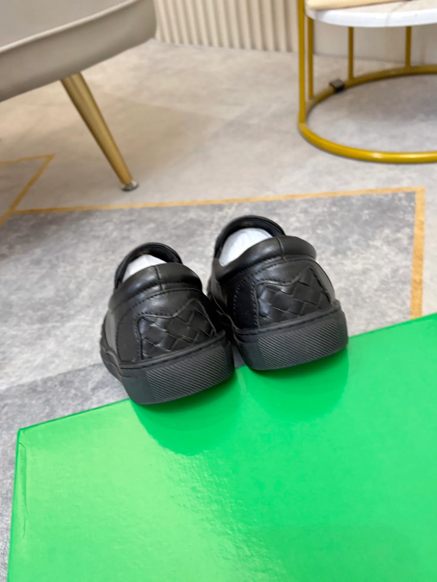 P420. BV men's casual shoes, handsome and versatile low-top shoes, woven cowhide upper, pigskin lining for the feet, 🌺🌺perfect shoe last, 🌲🌲 fashionable and handsome, comfortable on the feet, 🚗🚗wear-resistant and non-slip rubber outsole. Code number: 38-44. 45 is custom-made and cannot be returned or exchanged